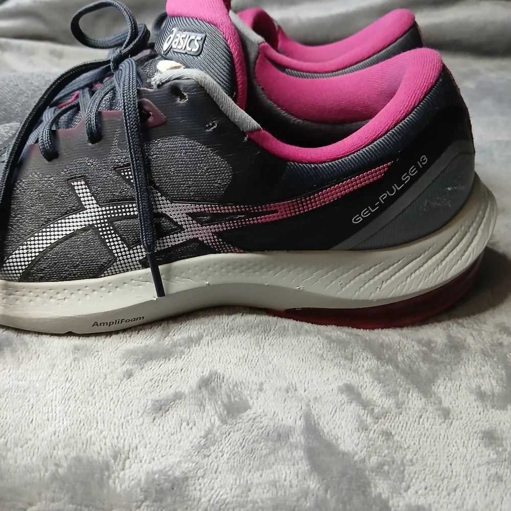 Oasis Women's Athletic‎ Shoes - Gray and Pink